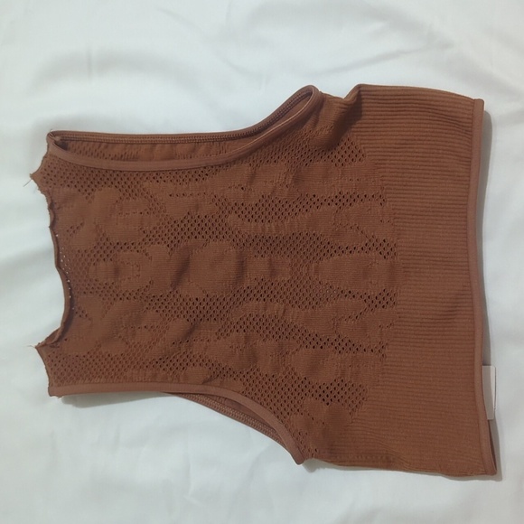 NWT Out From Under Sleeveless Cutout Top, Color Brown Size XS/S - Picture 2 of 15